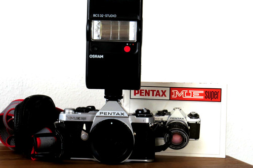 Pentax super mit blitz - super,